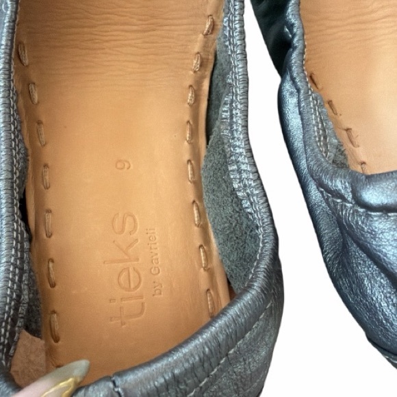 NWOB Tieks by Gavrieli Metallic Pewter Gray Flats Size 9 - Picture 5 of 6